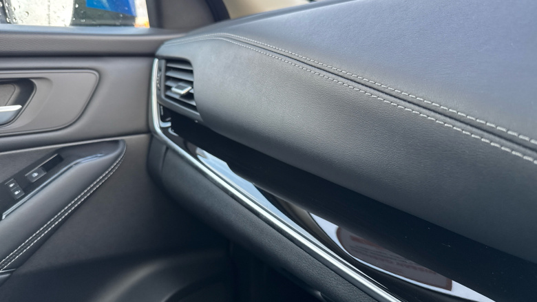 Nissan Qashqai 1.3 DiG-T MH Premiere Edition 5dr Petrol Hatchback